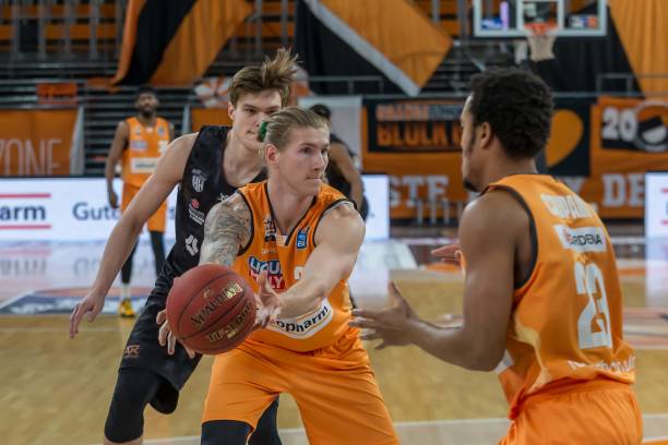 紫外线造成 紫外线造成